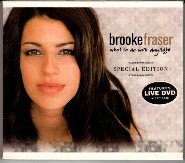Brooke Fraser – What To Do With Daylight