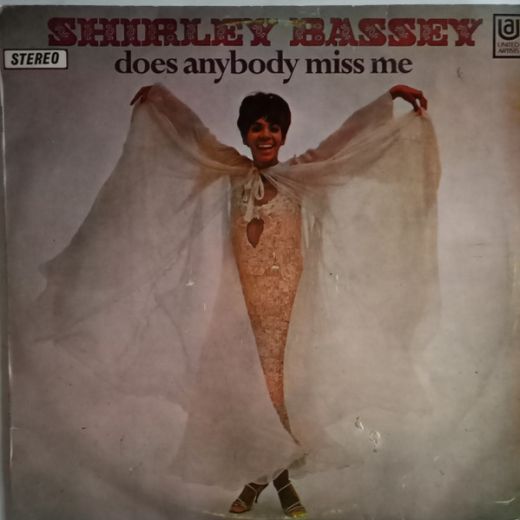 Shirley Bassey - Does Anybody Miss Me
